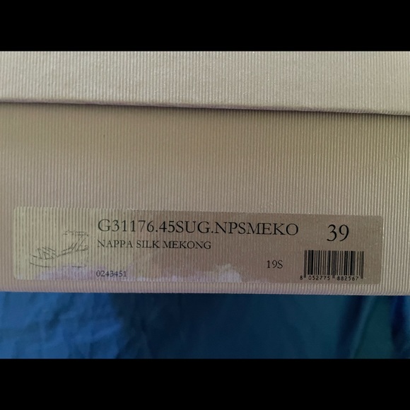 Gianvito Rossi Gold Wedges - Picture 10 of 11